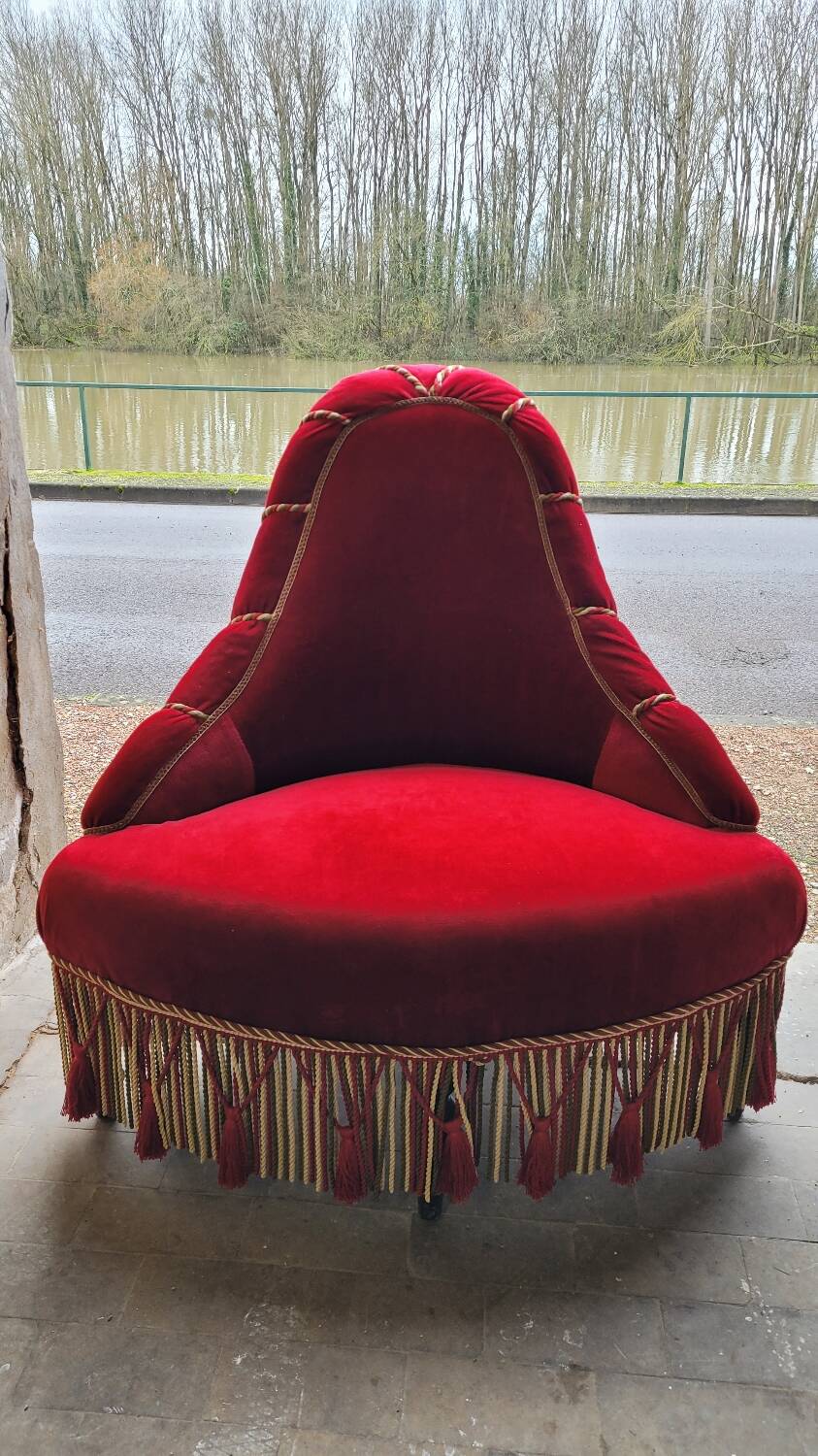 Velvet corner toad armchair, Napoleon III period