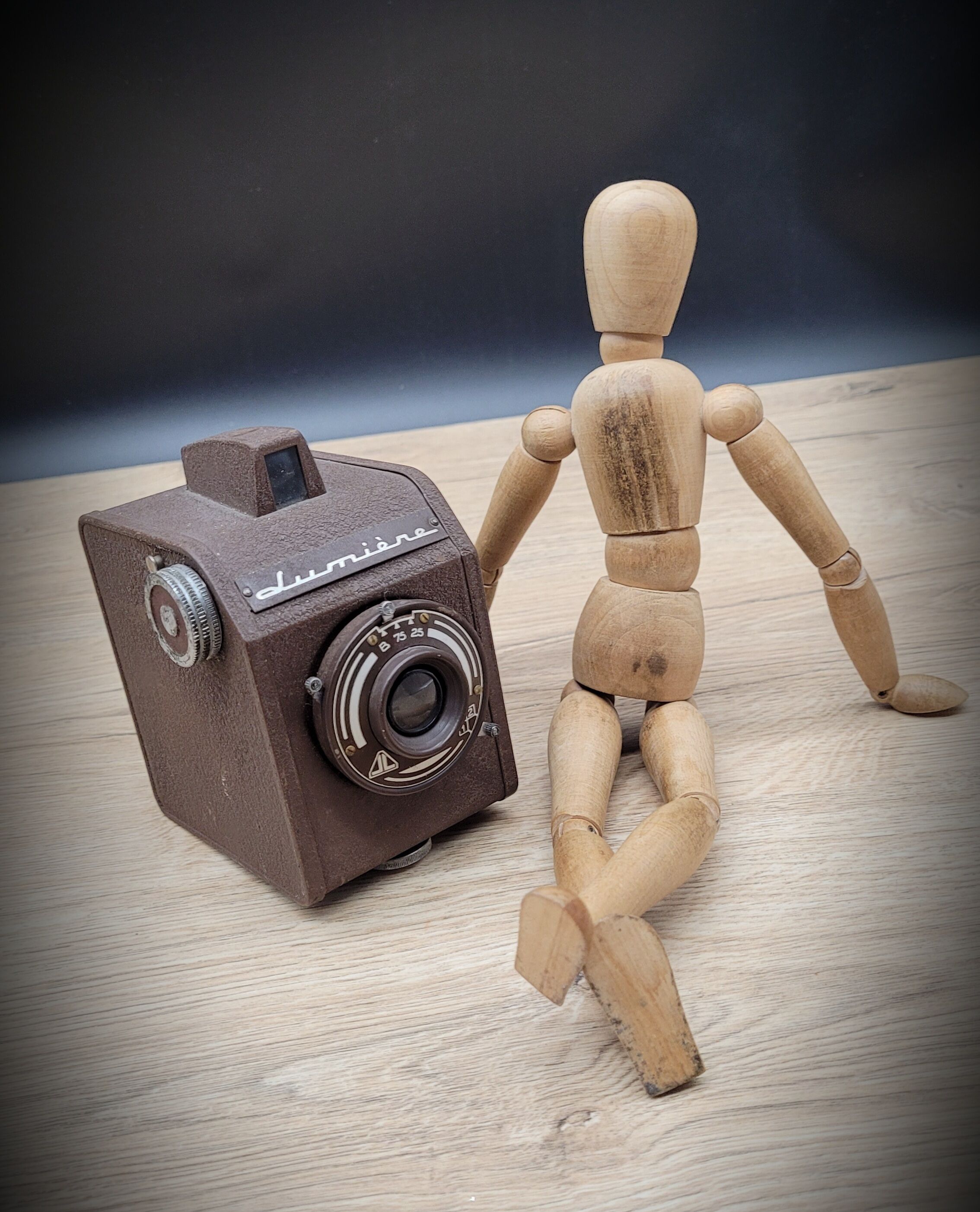 Brown Bakelite Light Camera