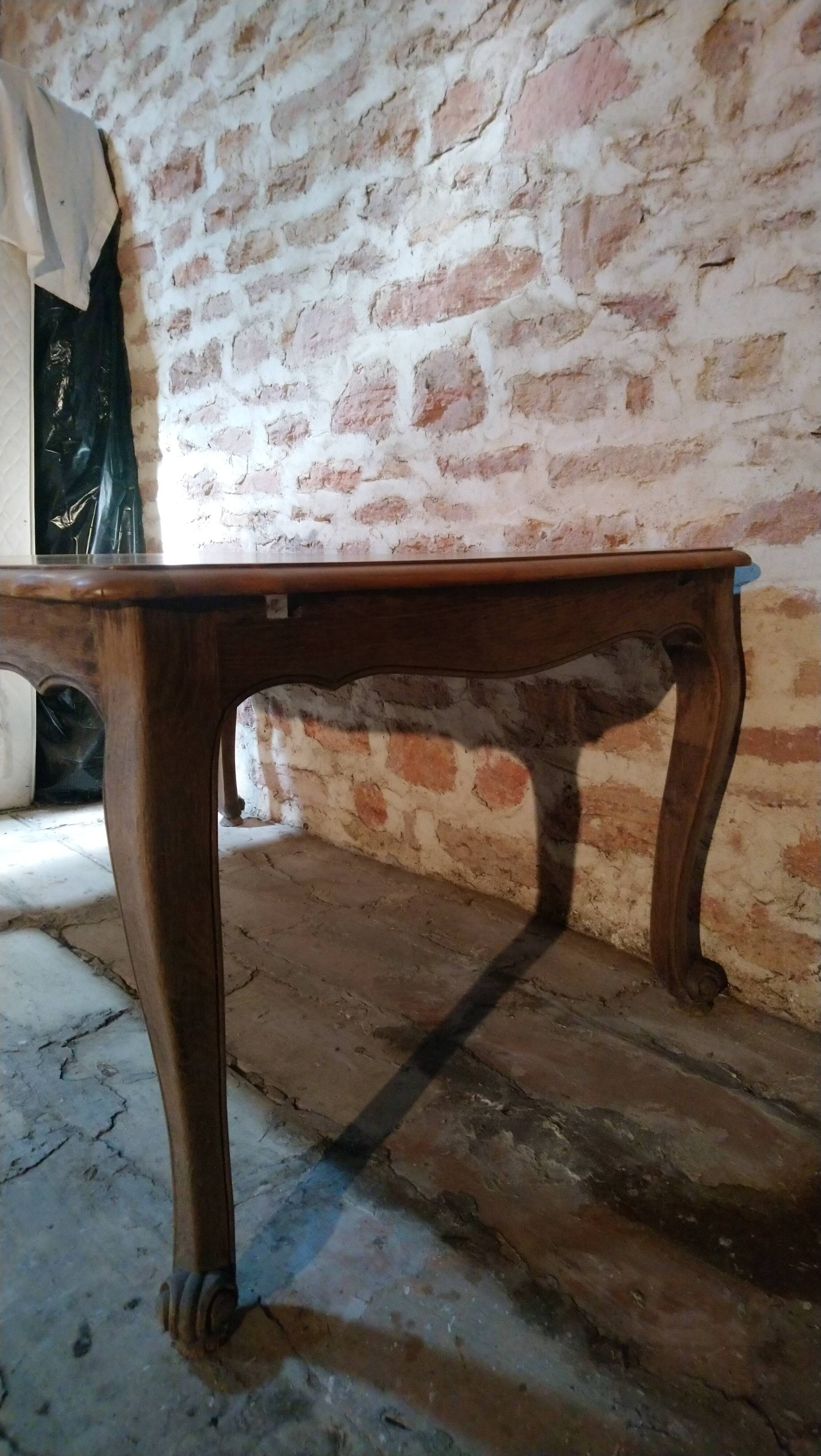 Louis XV style table in oak and cherry wood.