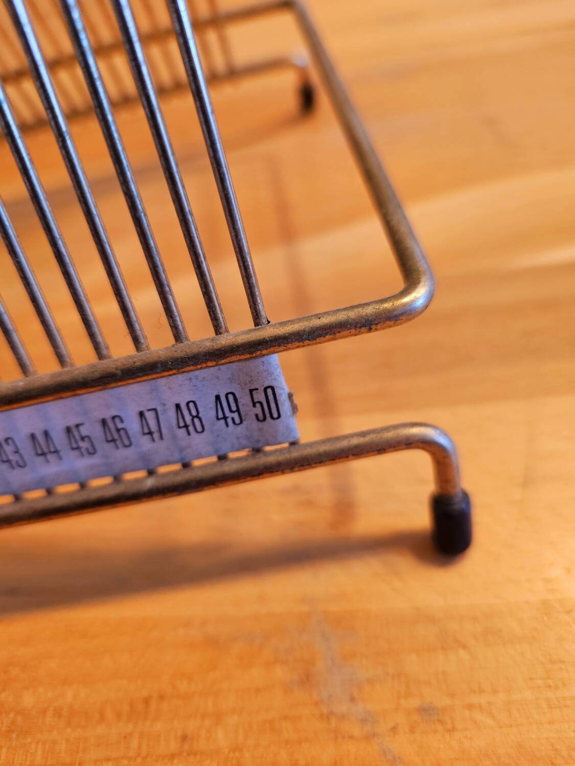 Gold metal vinyl holder