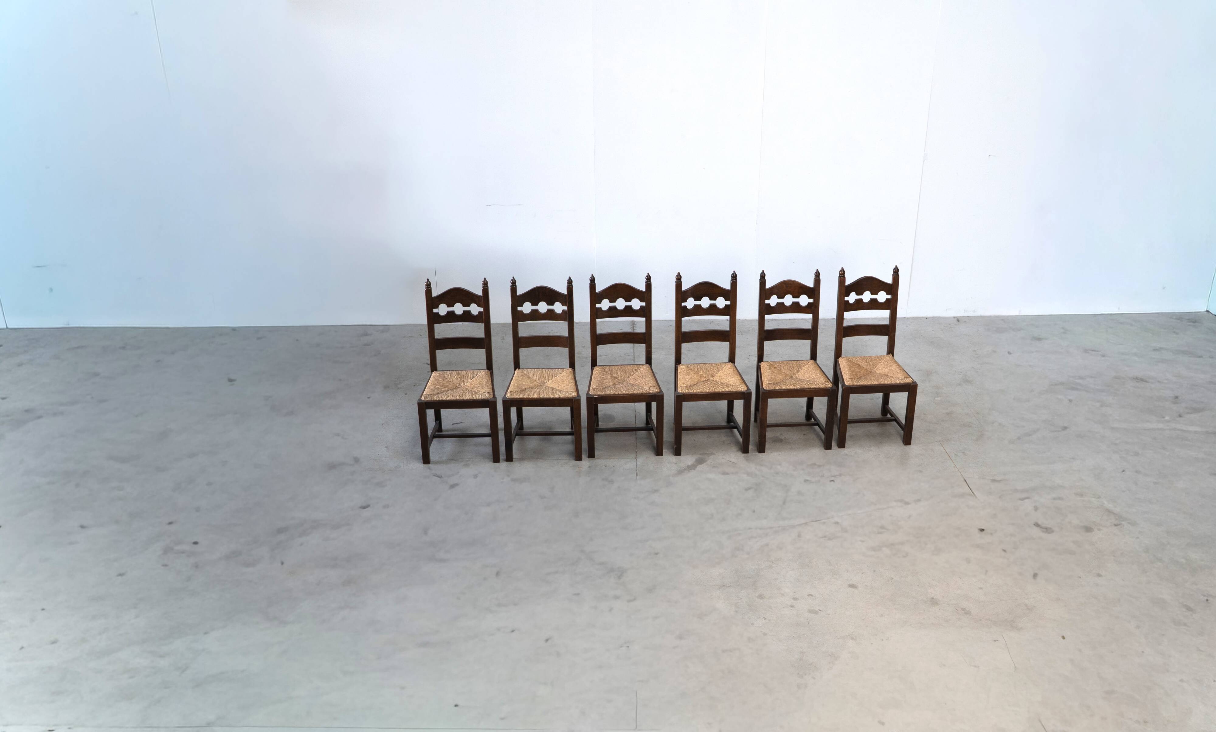 Ensemble de six chaises de salle à manger françaises