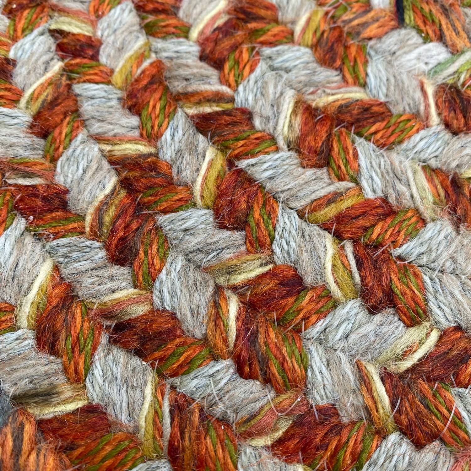 Oval wool rug 57x172 cm