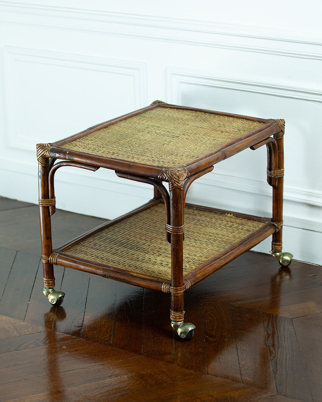Paires de tables basses en rotin et osier