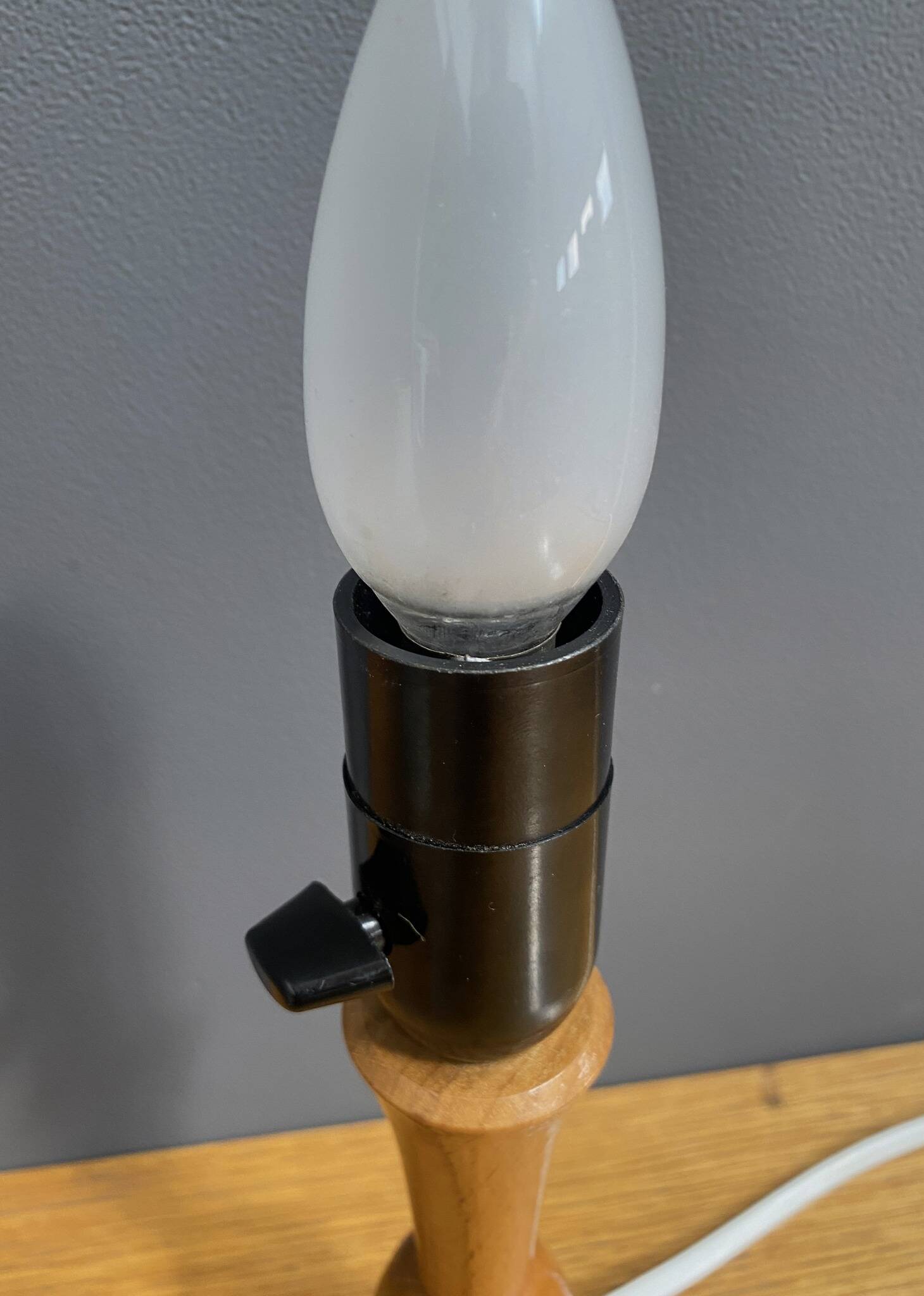 wood smalll table lamp 1960s