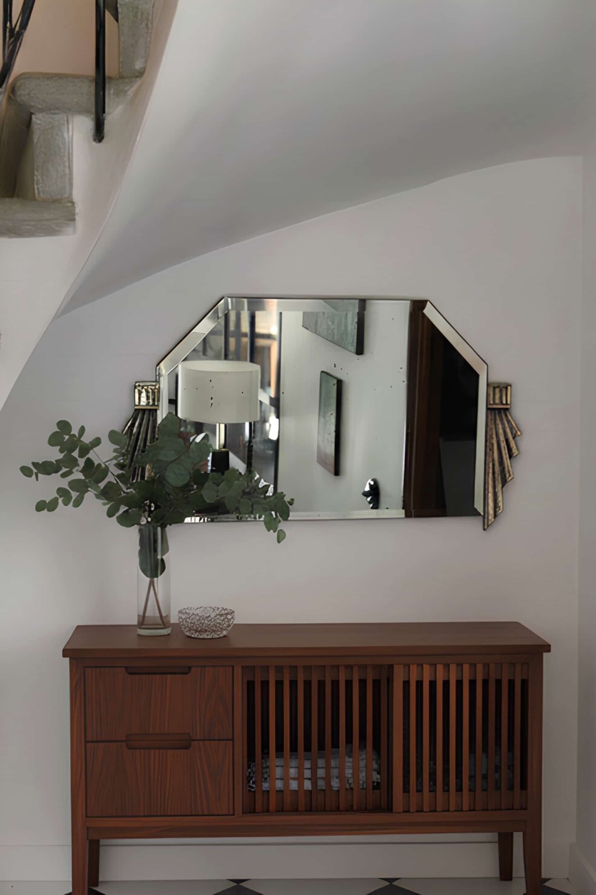 Bevelled mirror from the Art Deco period and style, 1930-40.