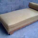 Méridienne lit de repos d'époque art-déco circa 1930 tissus jaune en loupe de noyer