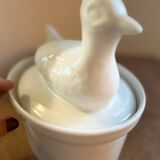 Oven dish in porcelain shaped like a pheasant