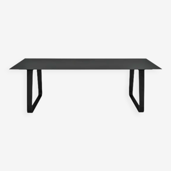 Table Vilna cinna grés cérame anthracite