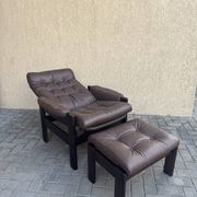 Vintage Ekornes Amigo armchair and footrest – Renovated