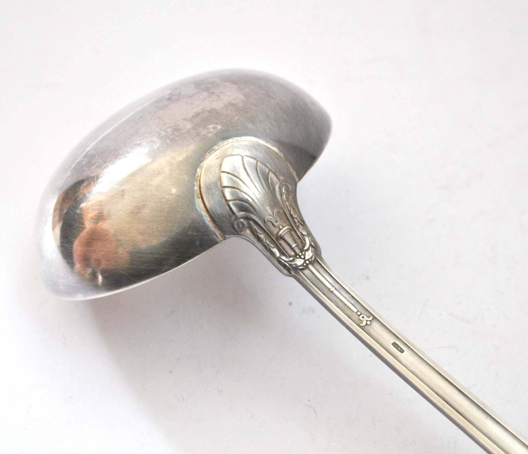 Empire ladle in silver metal SFAM - "Sans embarrass" model with winged shell laurel crown