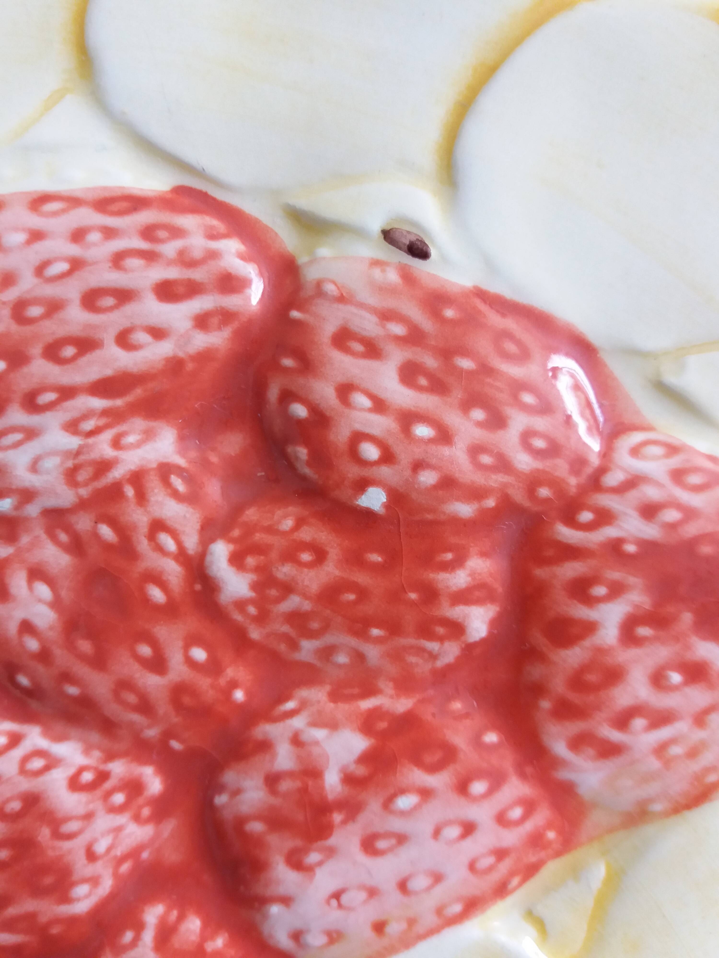 Strawberry and fruit slip tart dish