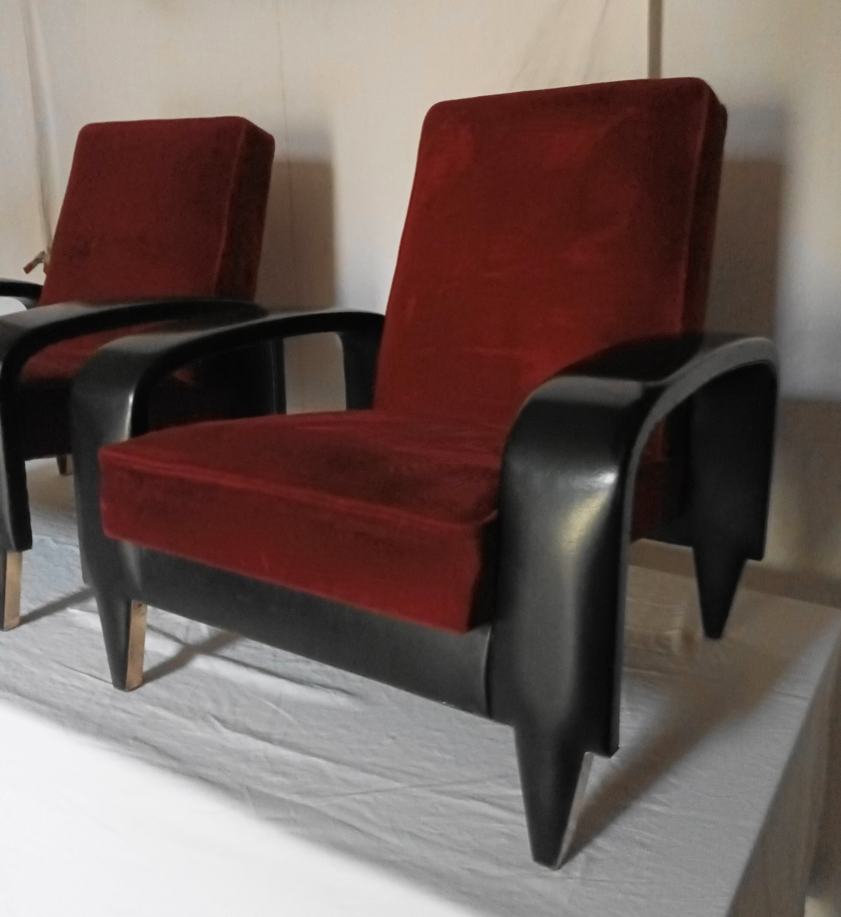 Pair of Italian club chair from the 50s