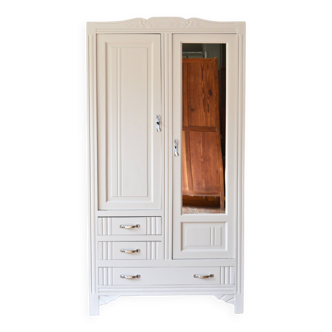 Armoire vintage restaurée