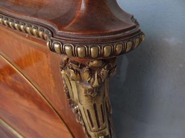 Lit acajou de style Louis XVI bronze doré