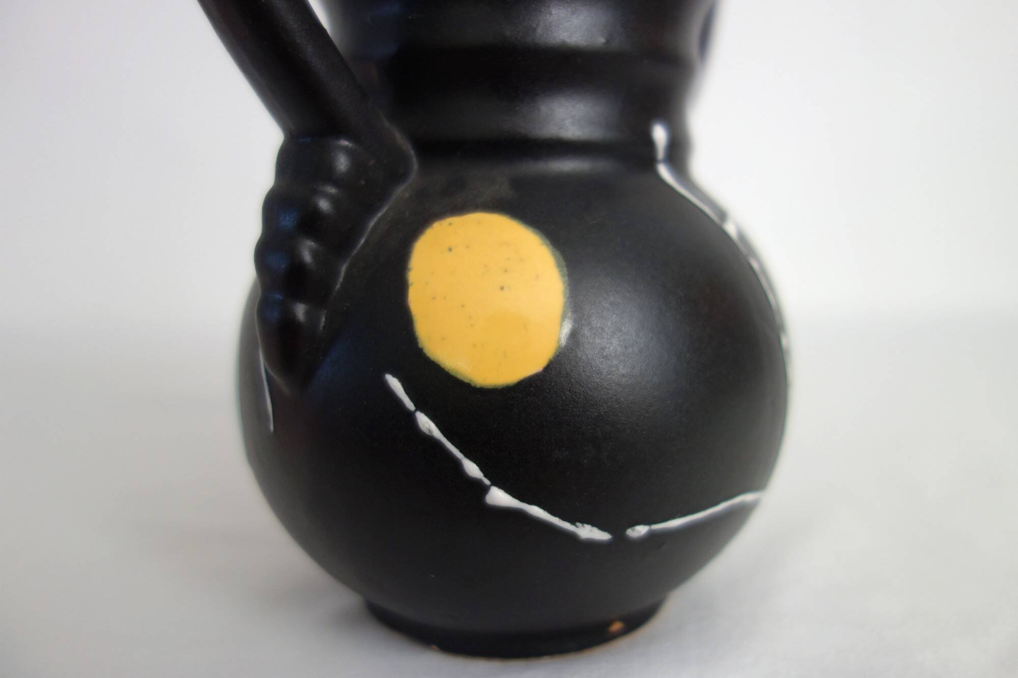 Vintage Poët Laval vase