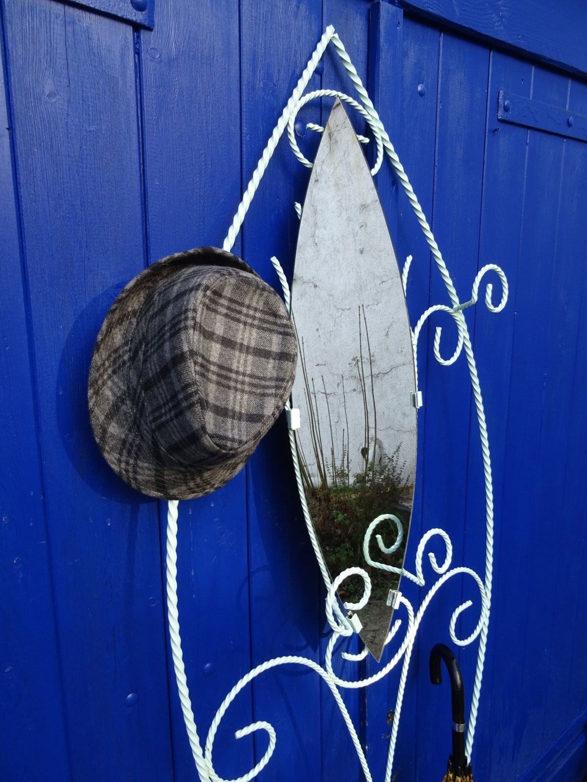 Forged iron wall wardrobe