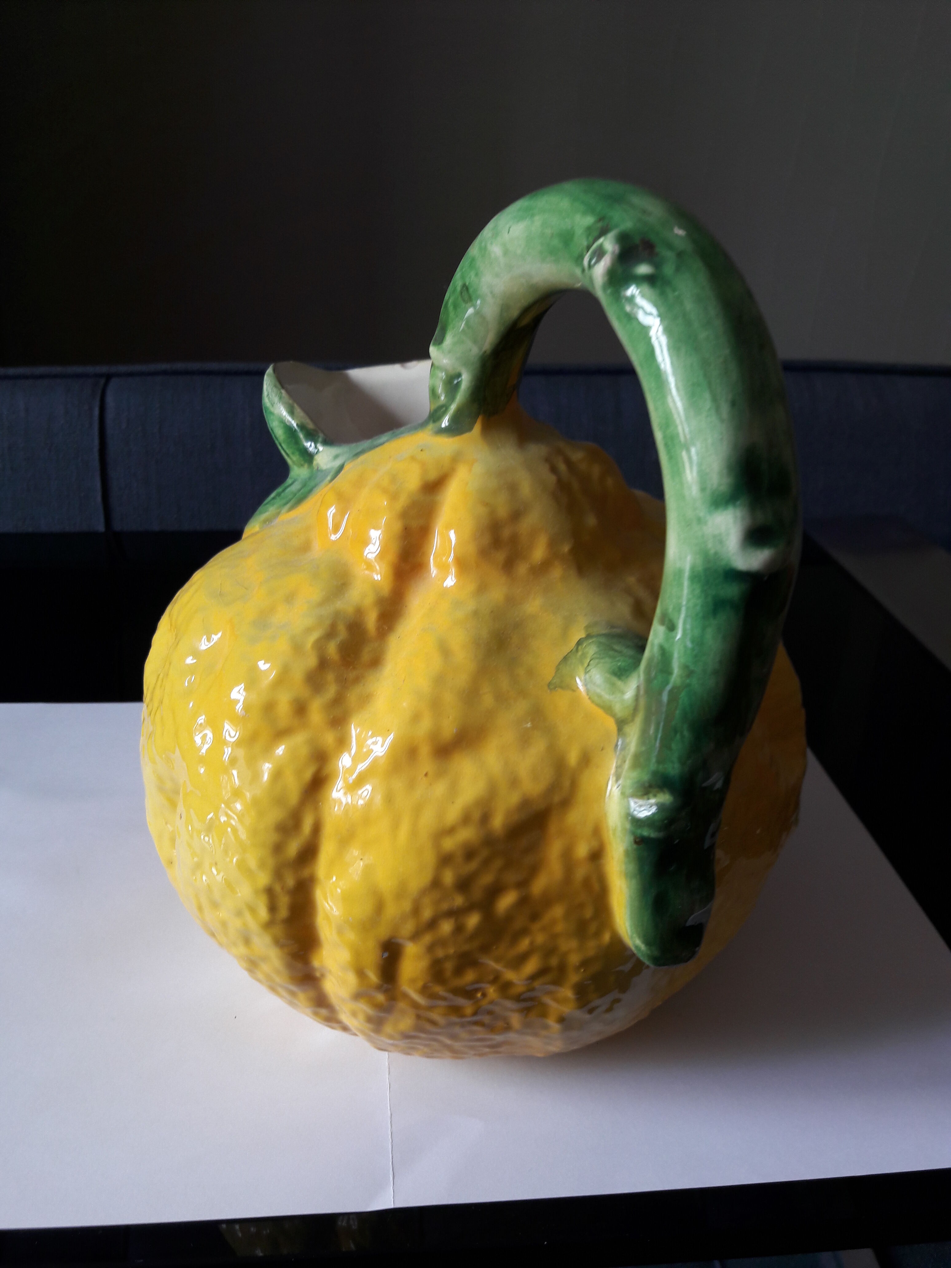 Pitcher lemon barbotine old