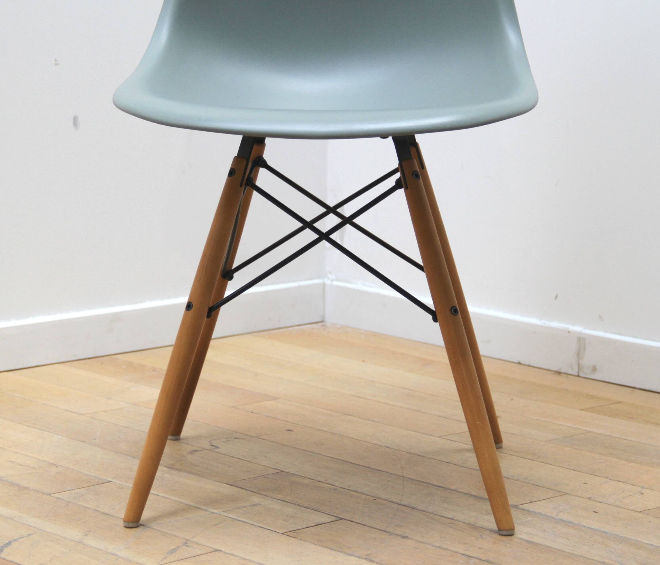 DSW chair, Charles & Ray Eames, Vitra