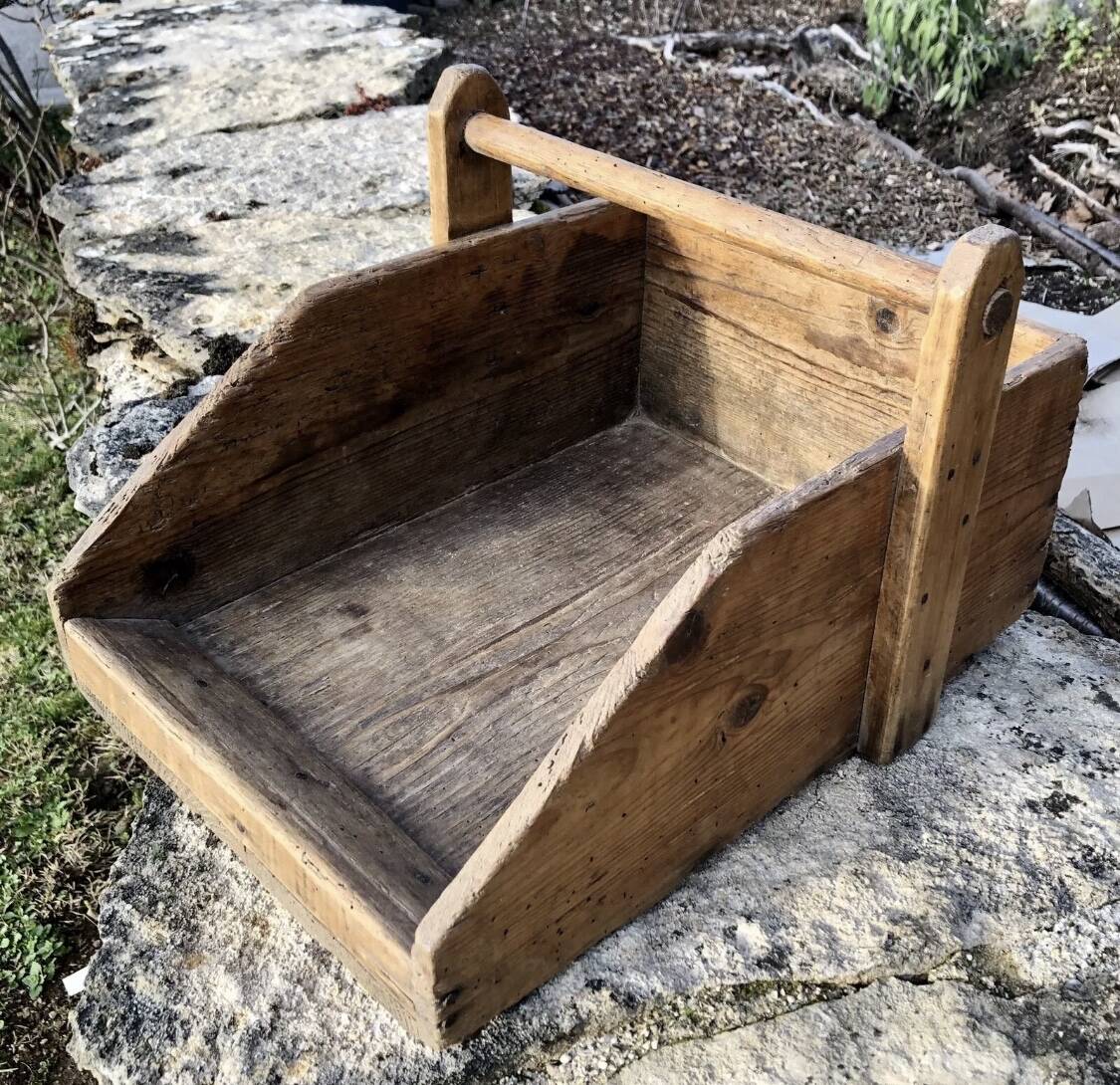 Old wooden basket market gardener florist Savoie chalet