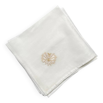 lot de 4 serviettes neuves  brodées