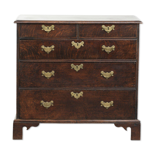Commode en chêne anglais antique de la fin du XVIIIe siècle.