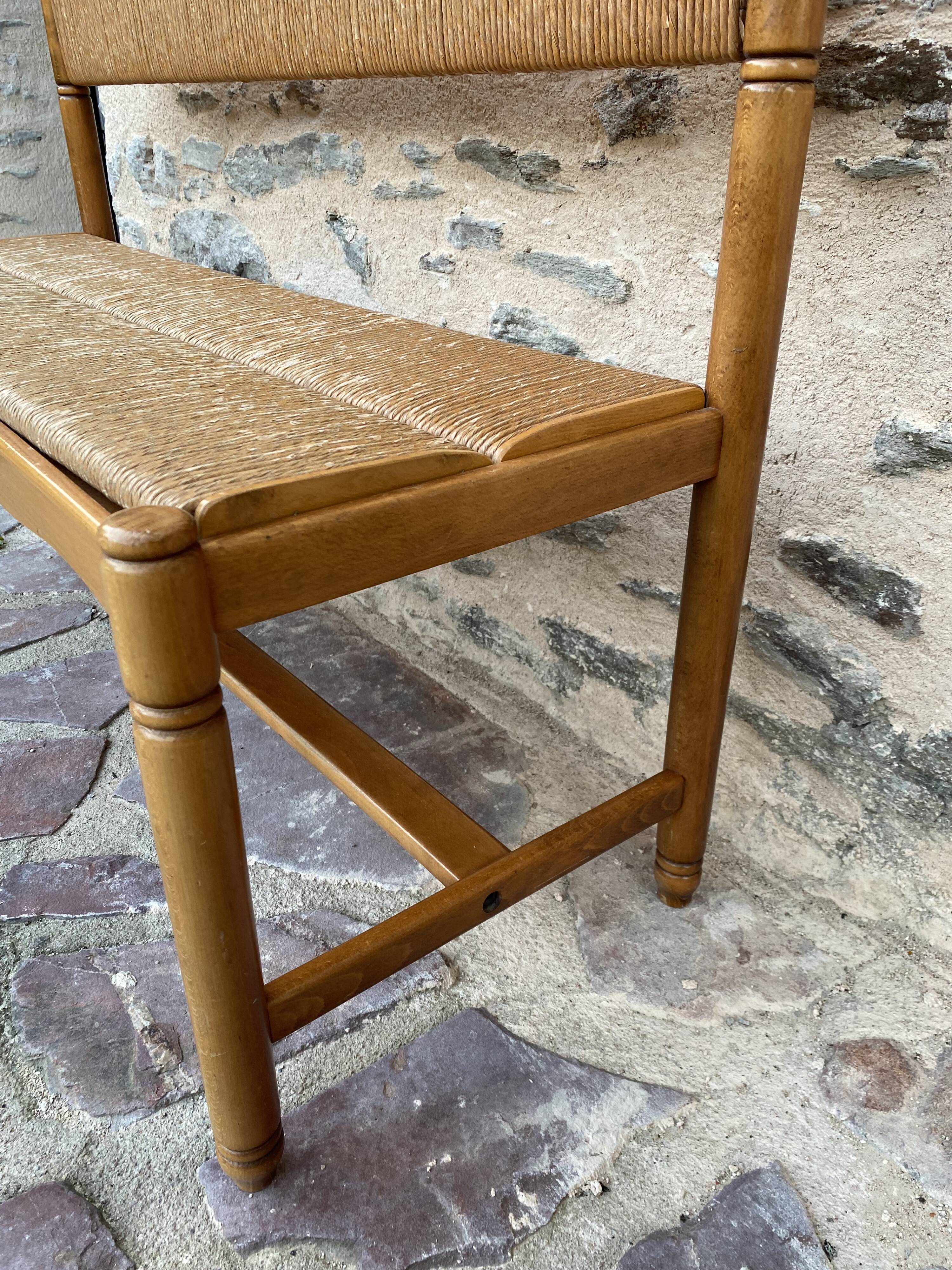 Seated beech bench and mulched backrest