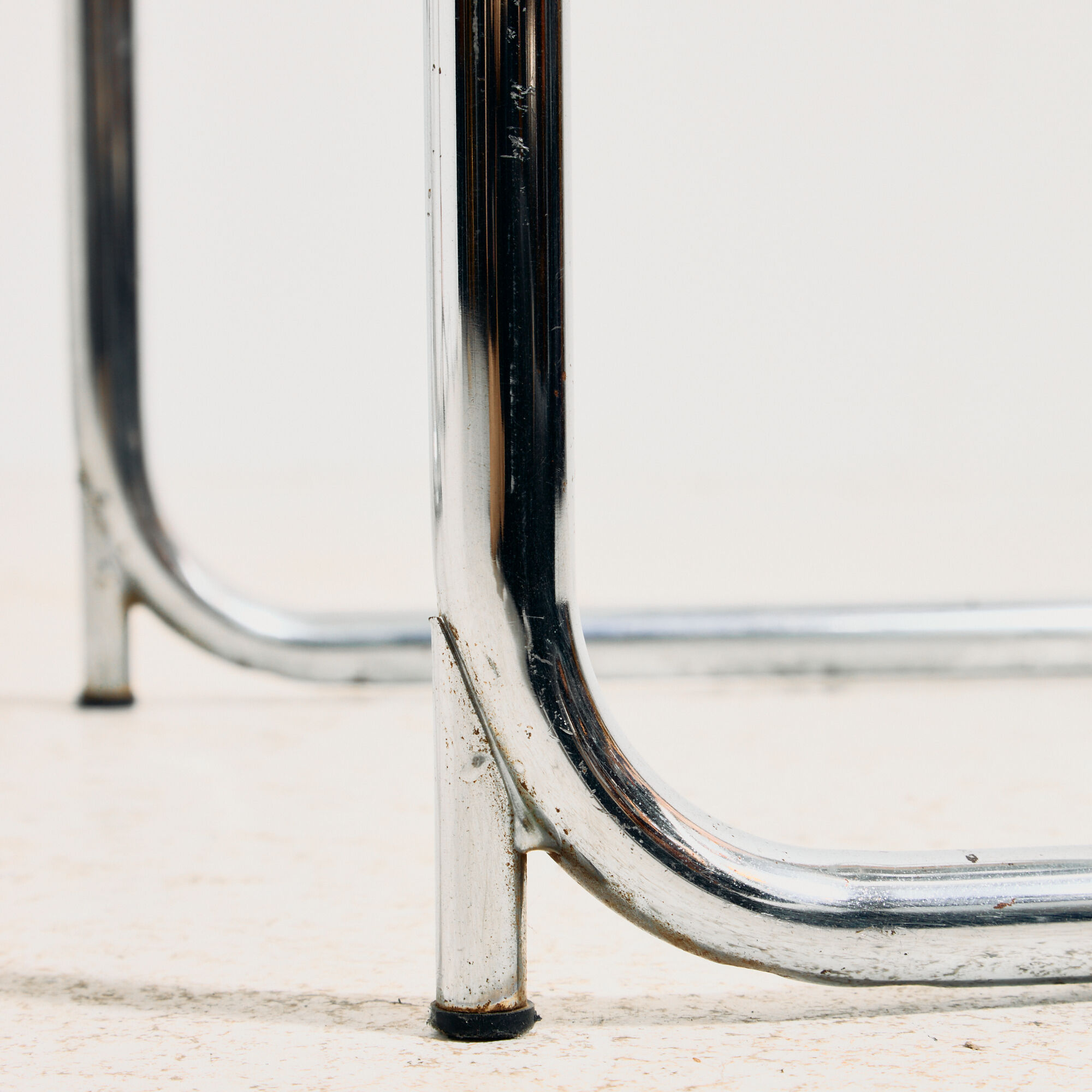 Tabouret de bar tubulaire style Bauhaus
