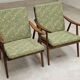 Paire de fauteuils boomerang vert fleur Antonin Suman pour Ton (Thonet)