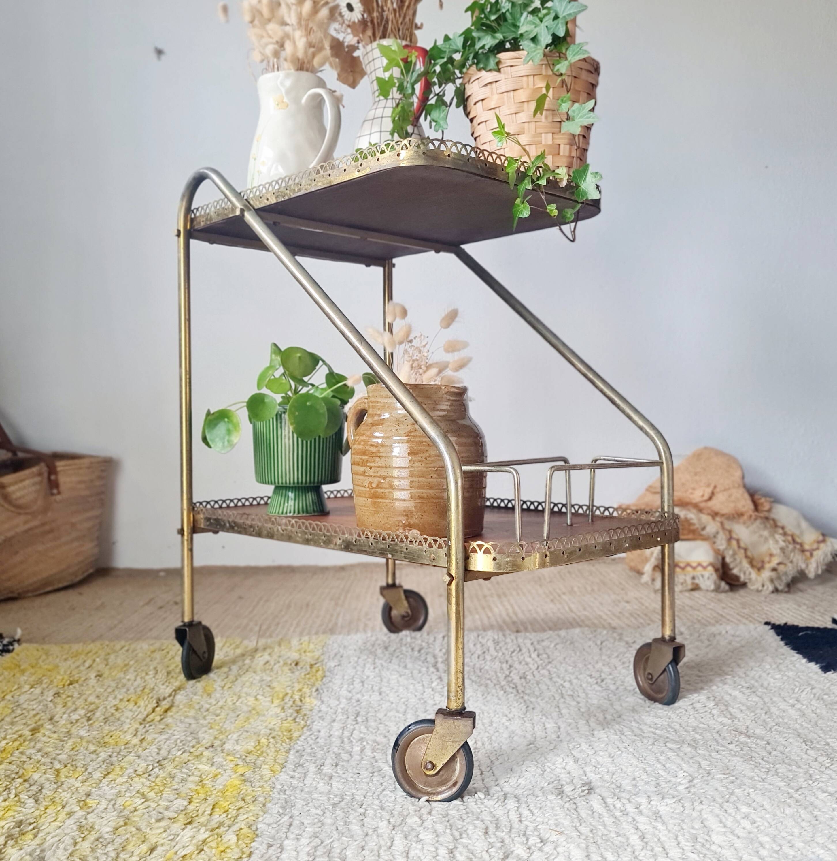 Vintage 1950s dessert bar - Gold metal and wood formica trays
