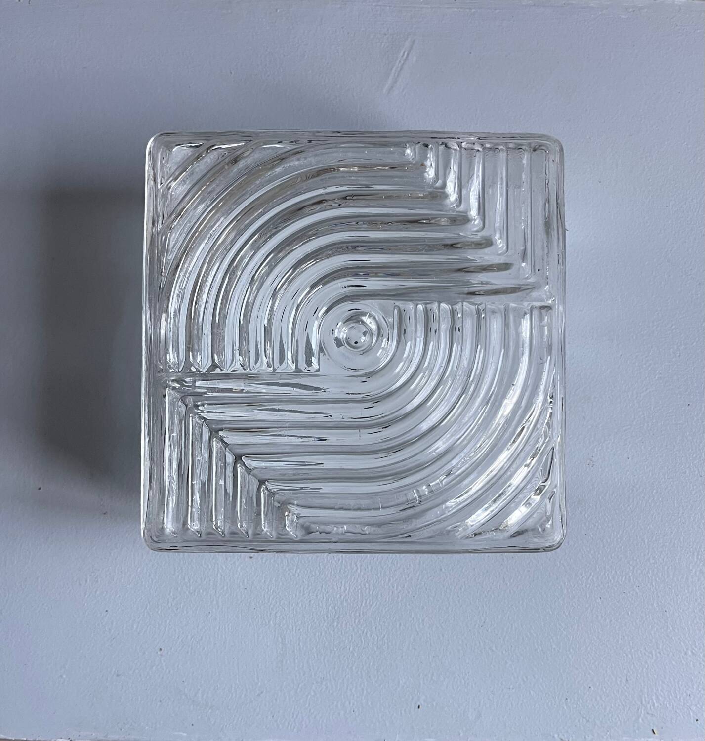 Plafonnier applique verre moulé années 80