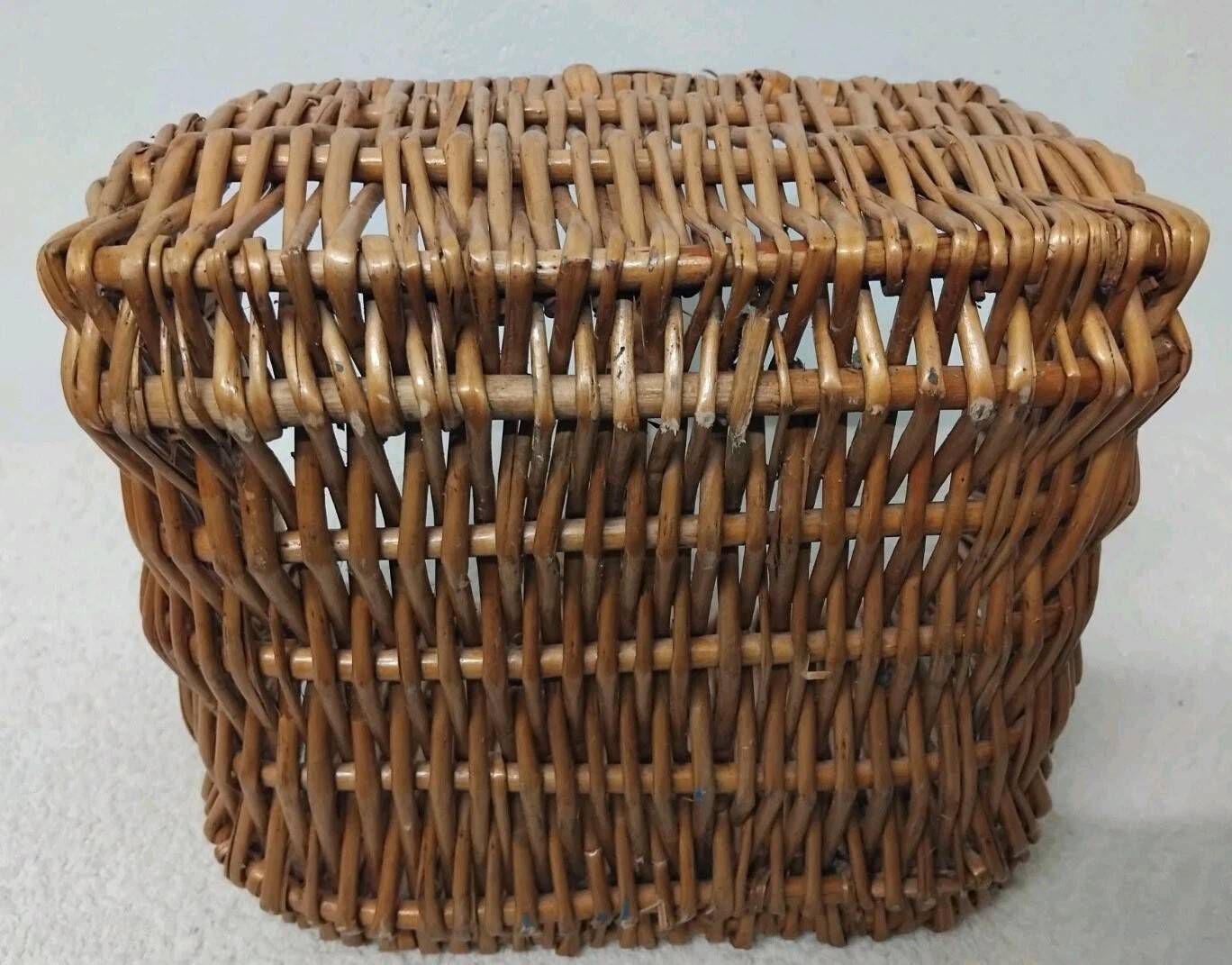Small vintage rectangular wicker basket
