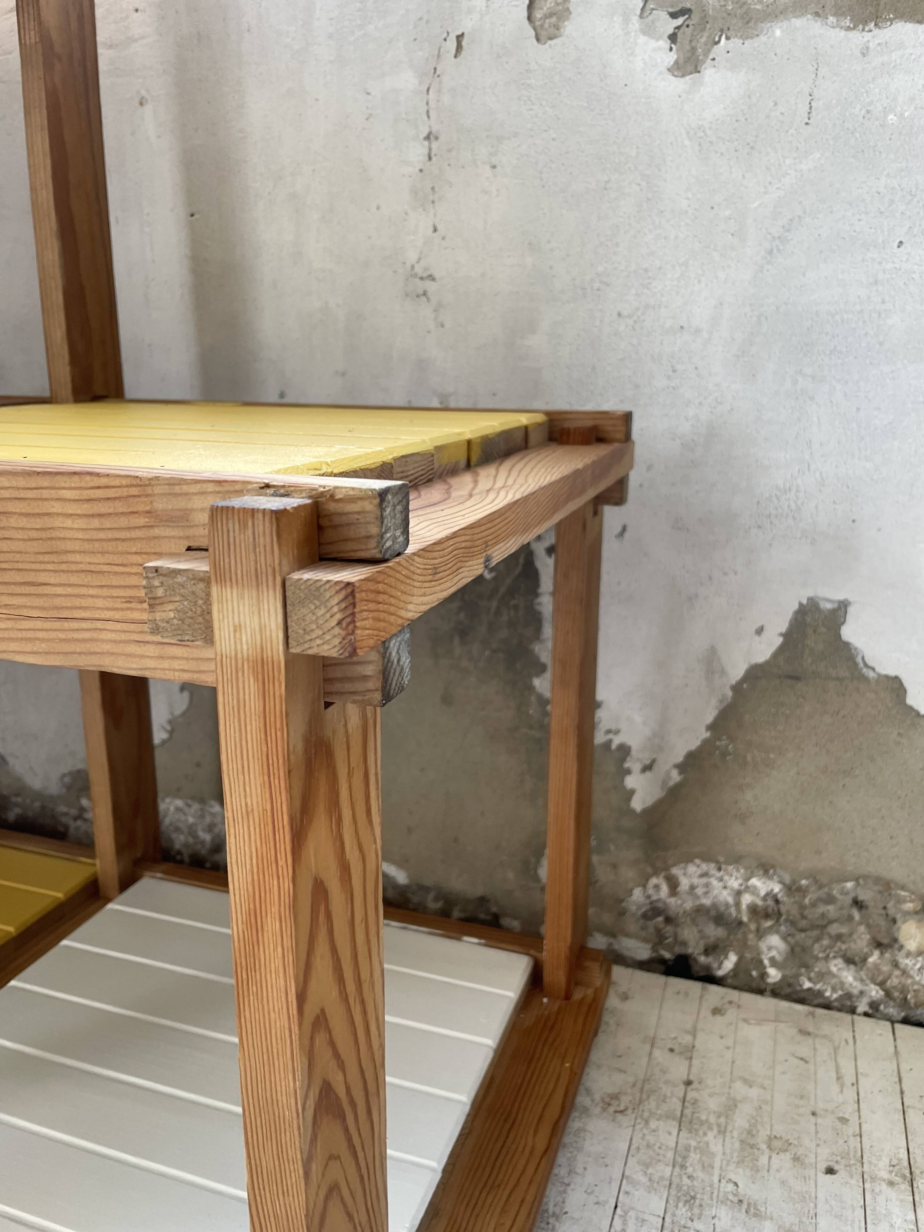 Bauhaus Maison Regain yellow white shelf