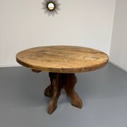 Table ronde en bois massif plateau épais style brutaliste vintage an60