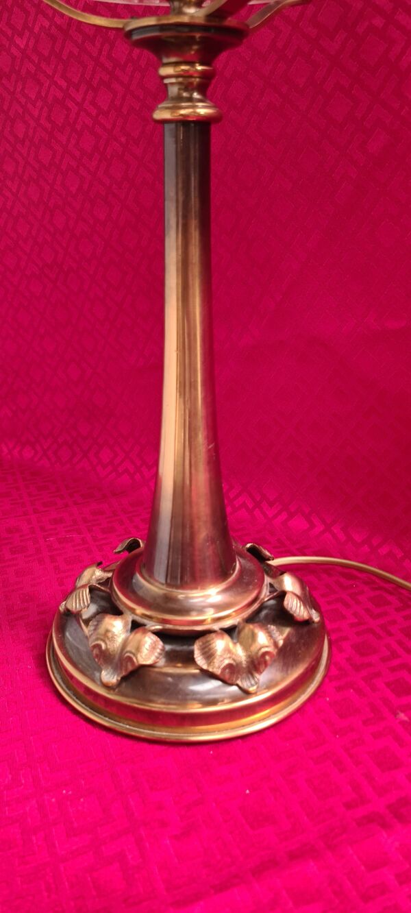 Tres grande lampe laiton et bronze 1920 et dome en verre opaque 55x20 4klg