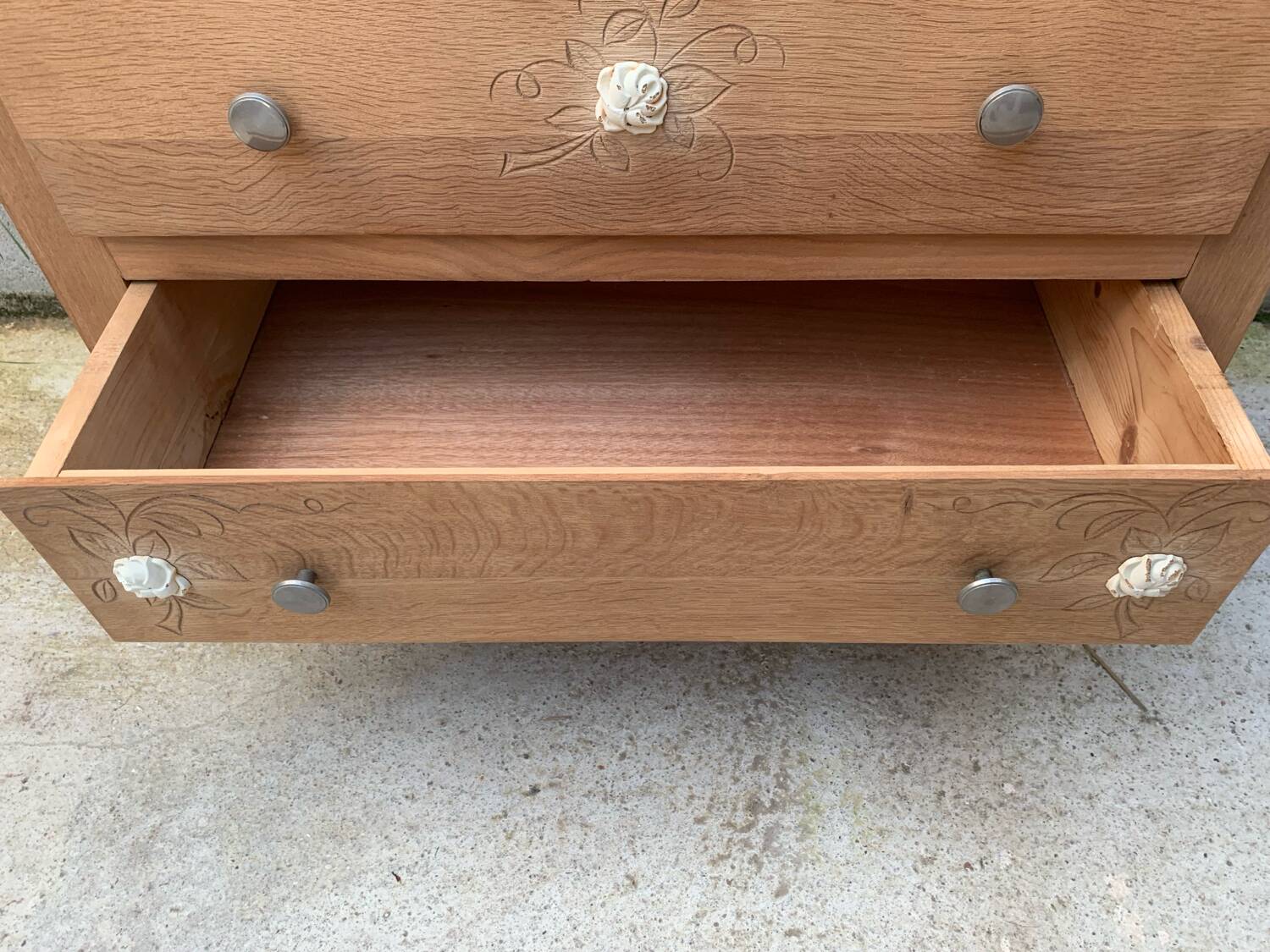 Art Deco chest of drawers