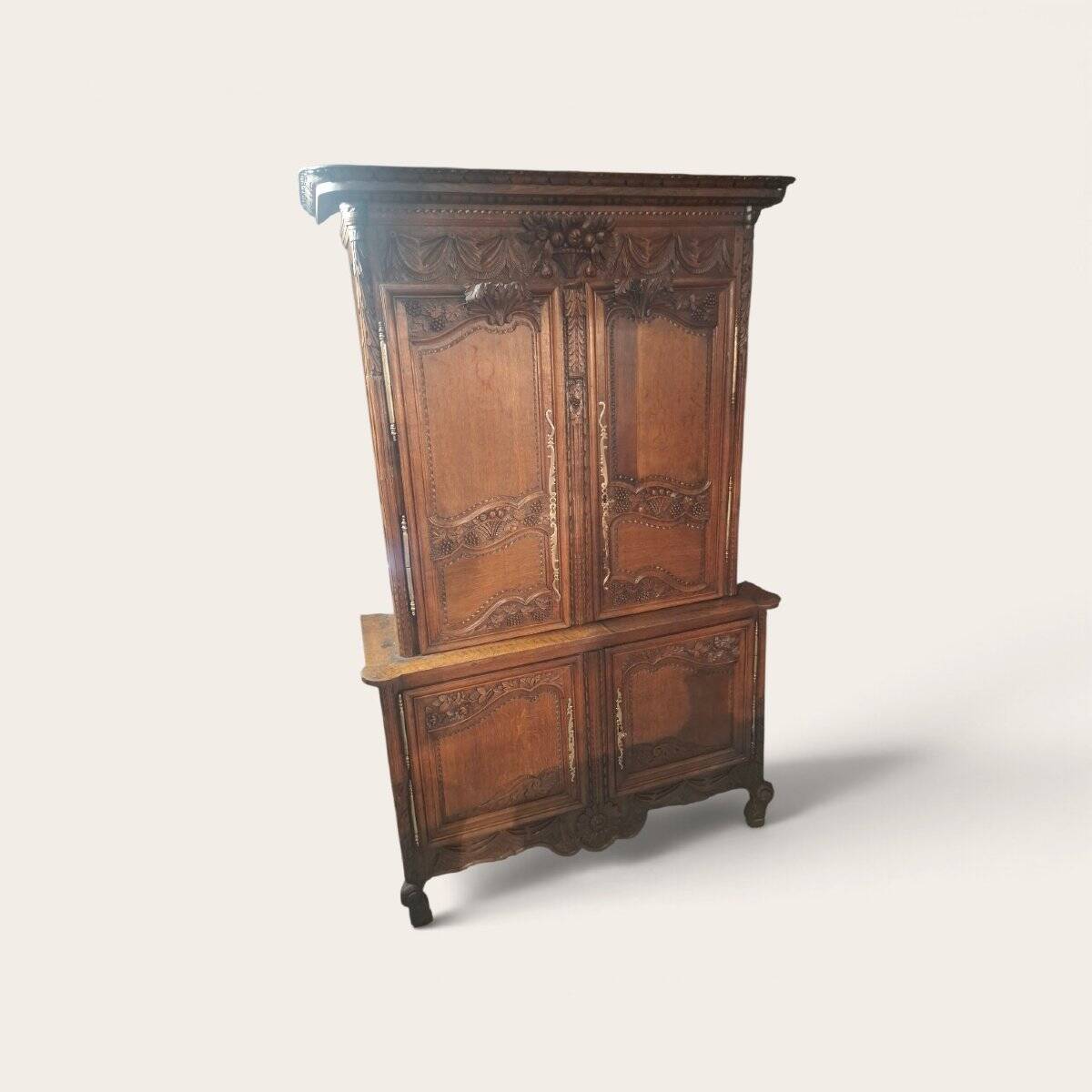Buffet deux corps normand