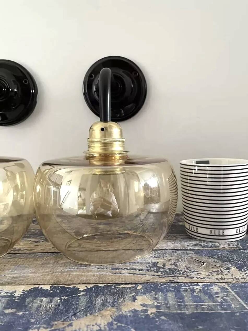 Paire d’appliques murales vintage en verre doré