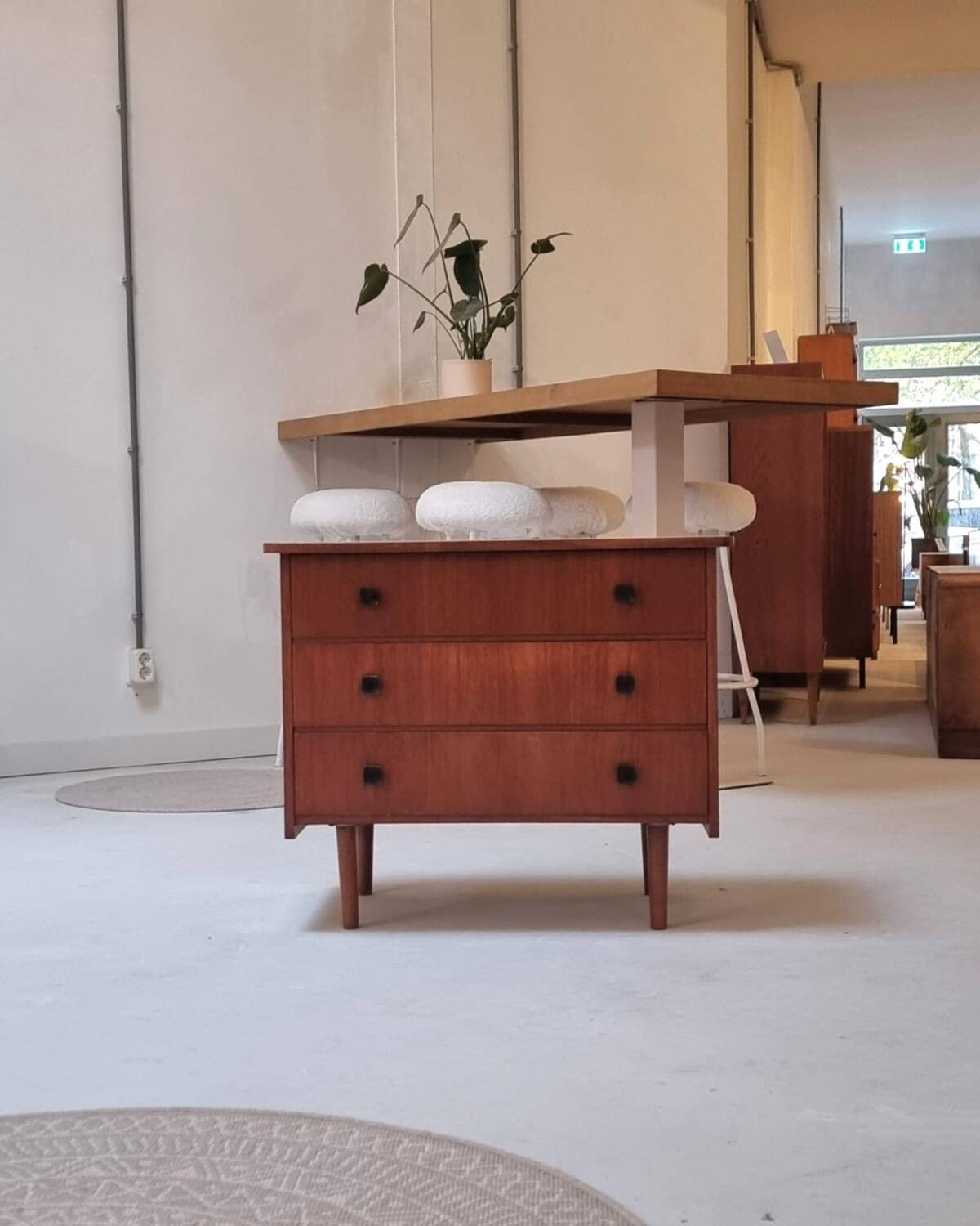 Mode à tiroirs du milieu du siècle