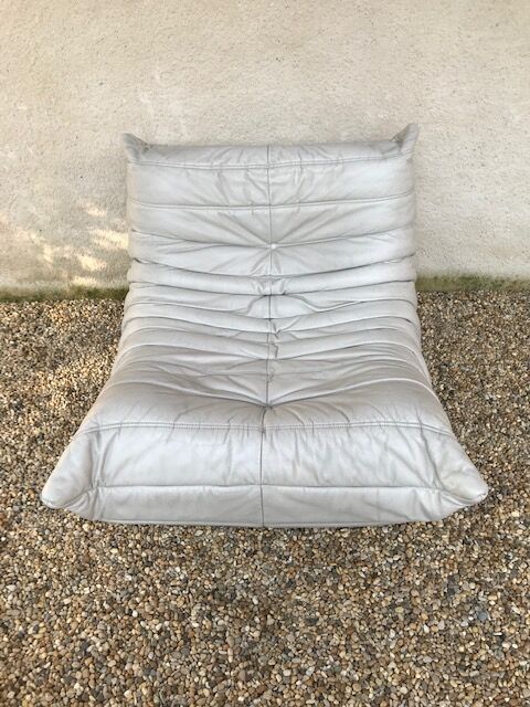 Togo sofa by Michel Ducaroy for Ligne Roset