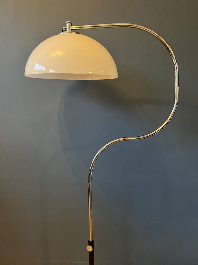 Space age snake floor lamp