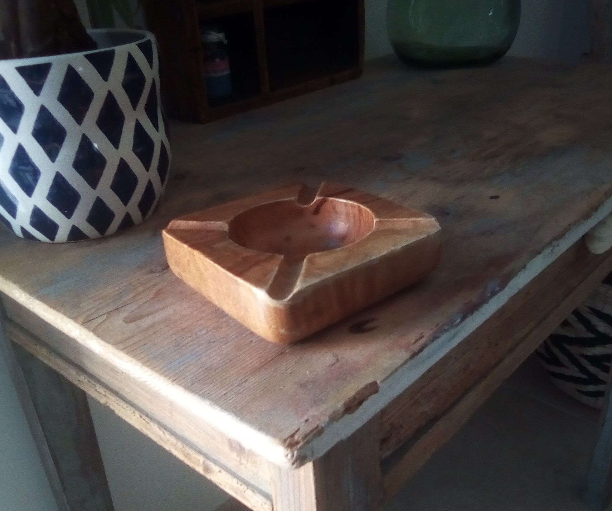 Vintage ashtray in olive wood