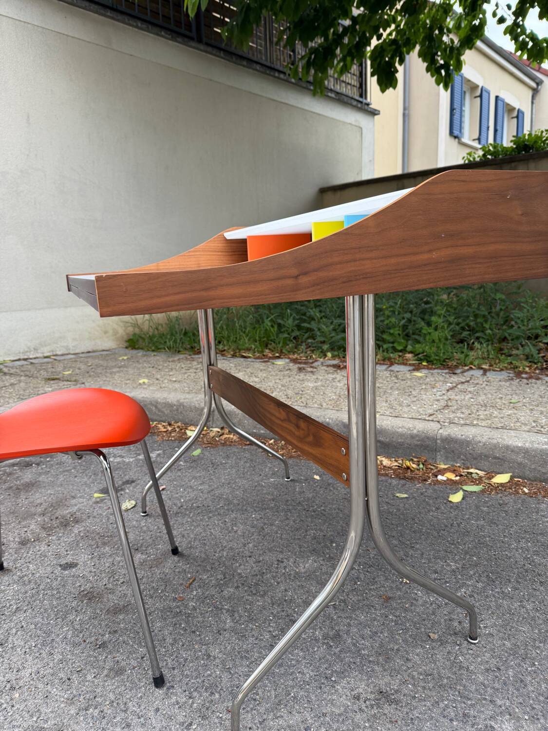 Vitra desk - Home desk - swag leg desk - George Nelson