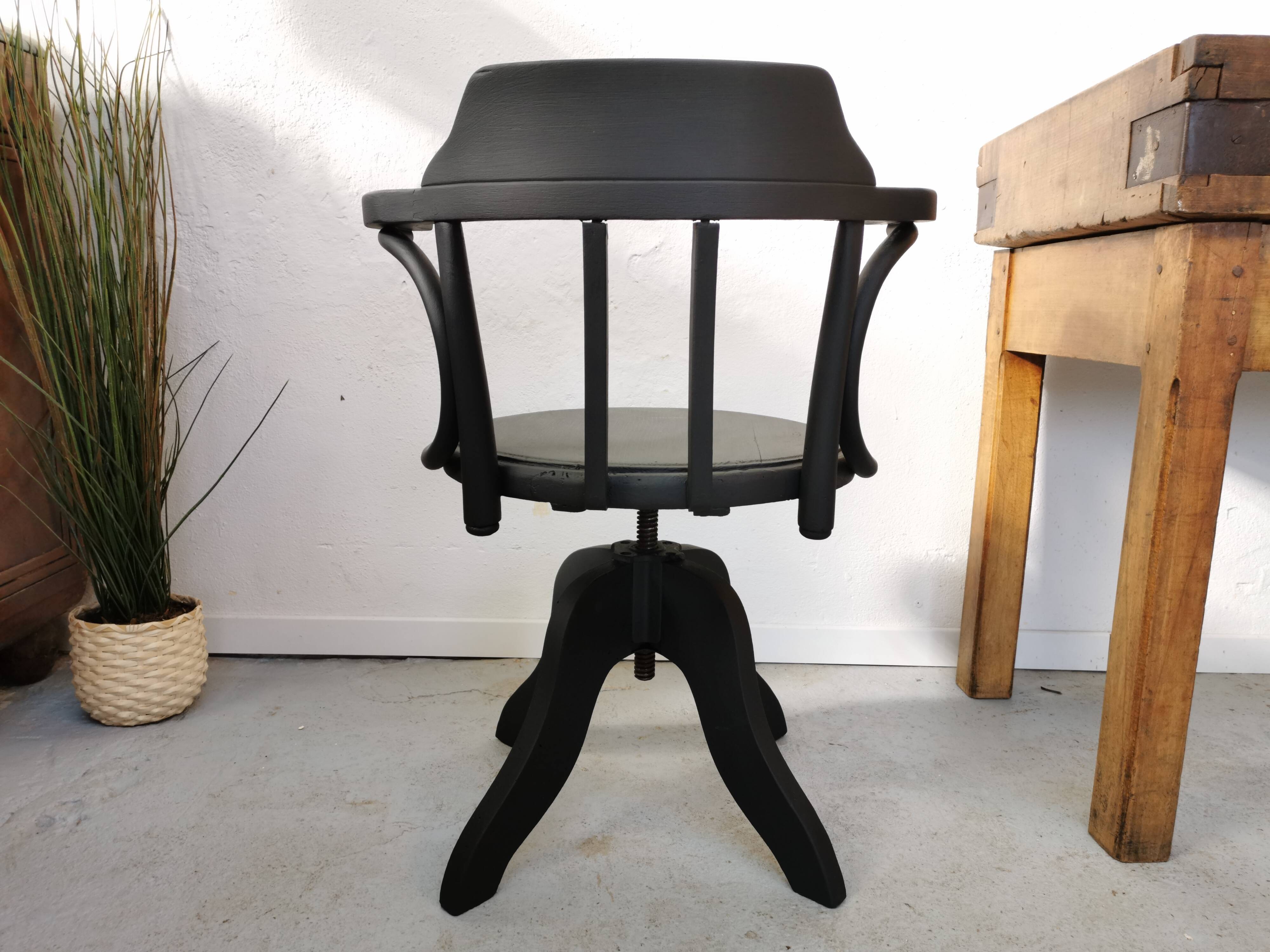 Vintage American armchair 1950