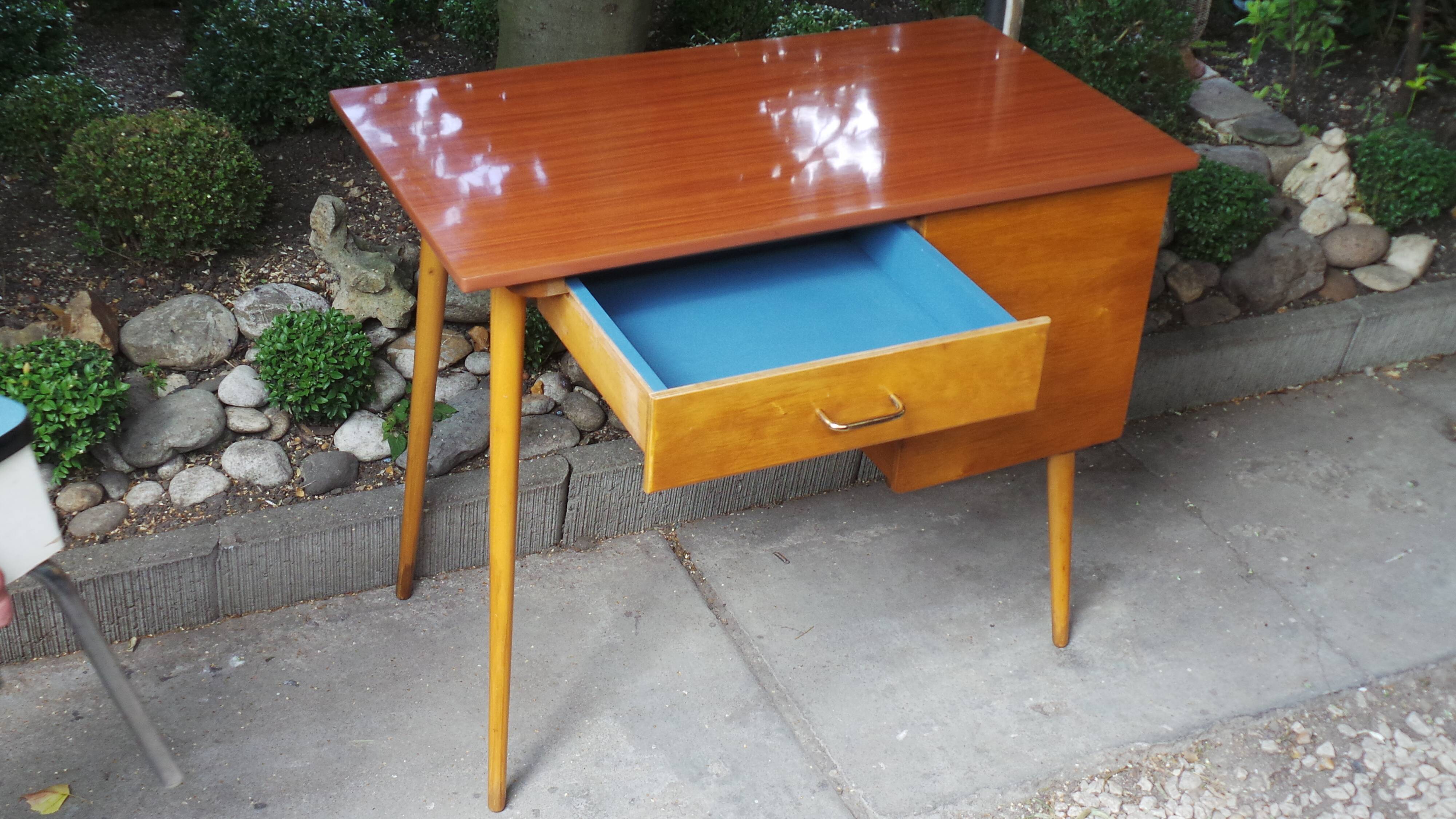 Desk feet compass baumann