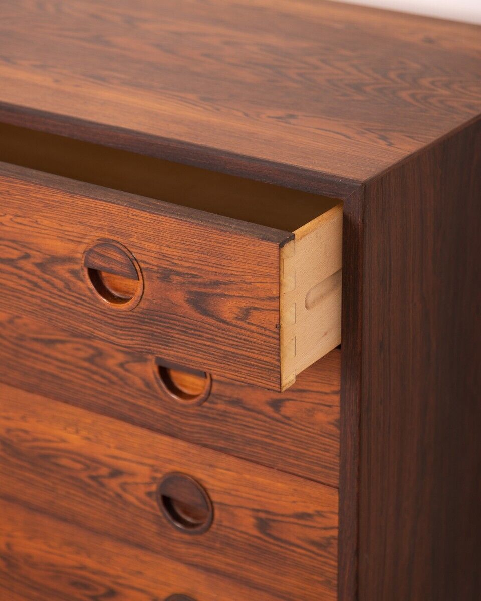 Commode en palissandre avec quatre tiroirs design Hvidt & Mølgaard