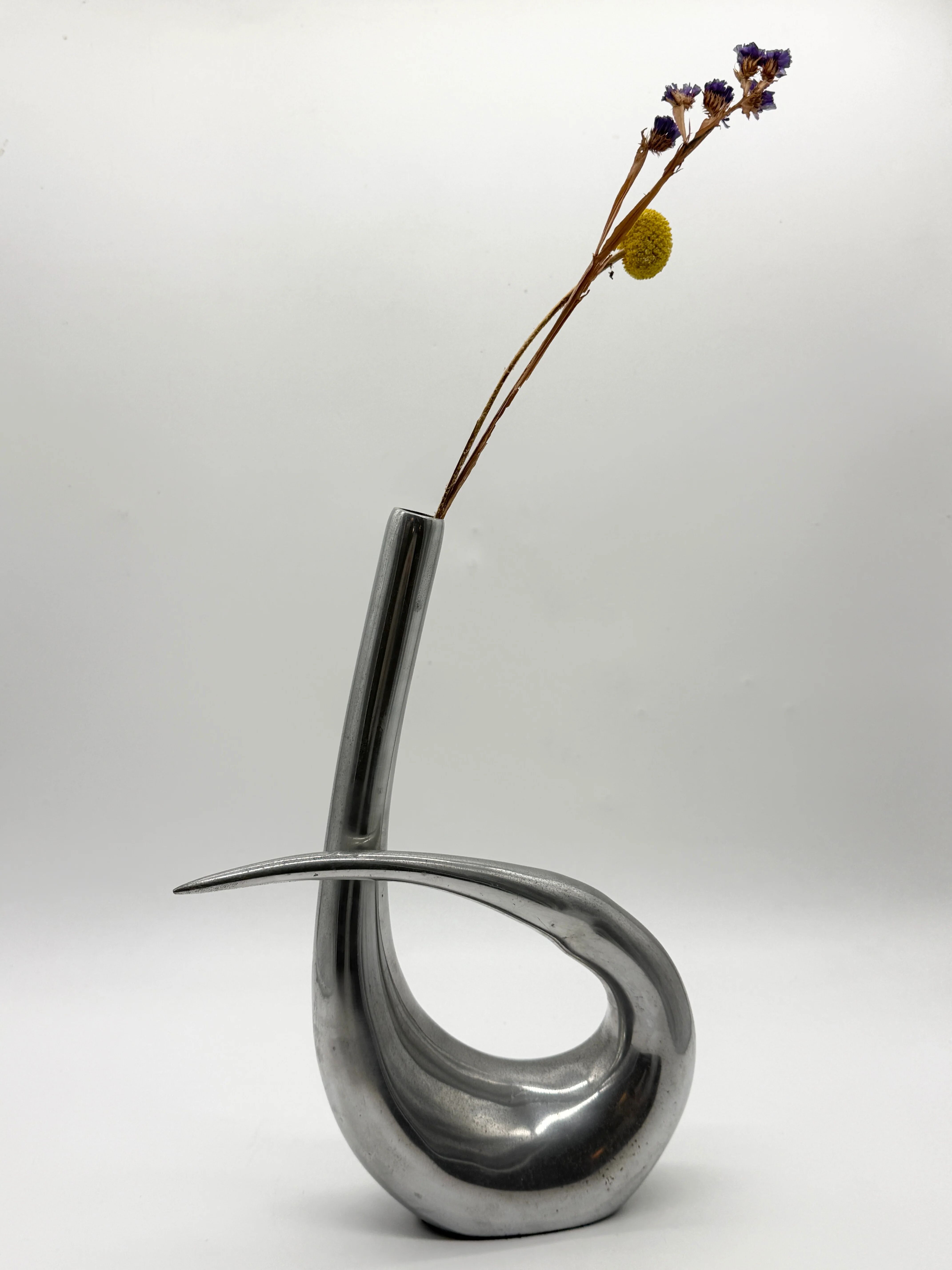 Vase zoomorphe en fonte d’aluminium, 1970s