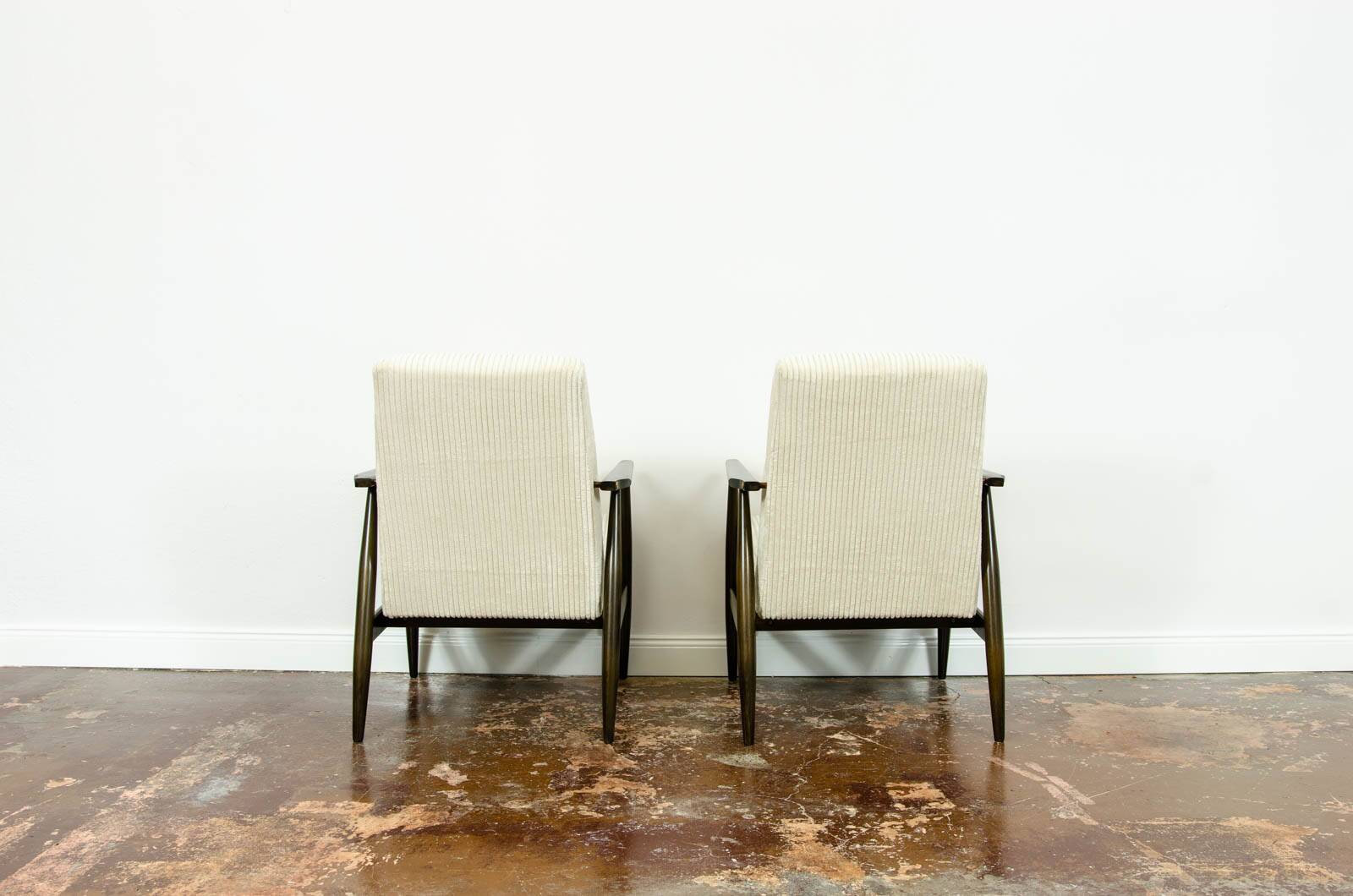 Type 300 190 Armchairs in Corduroy by H. Lis, 1960s, Set of 2