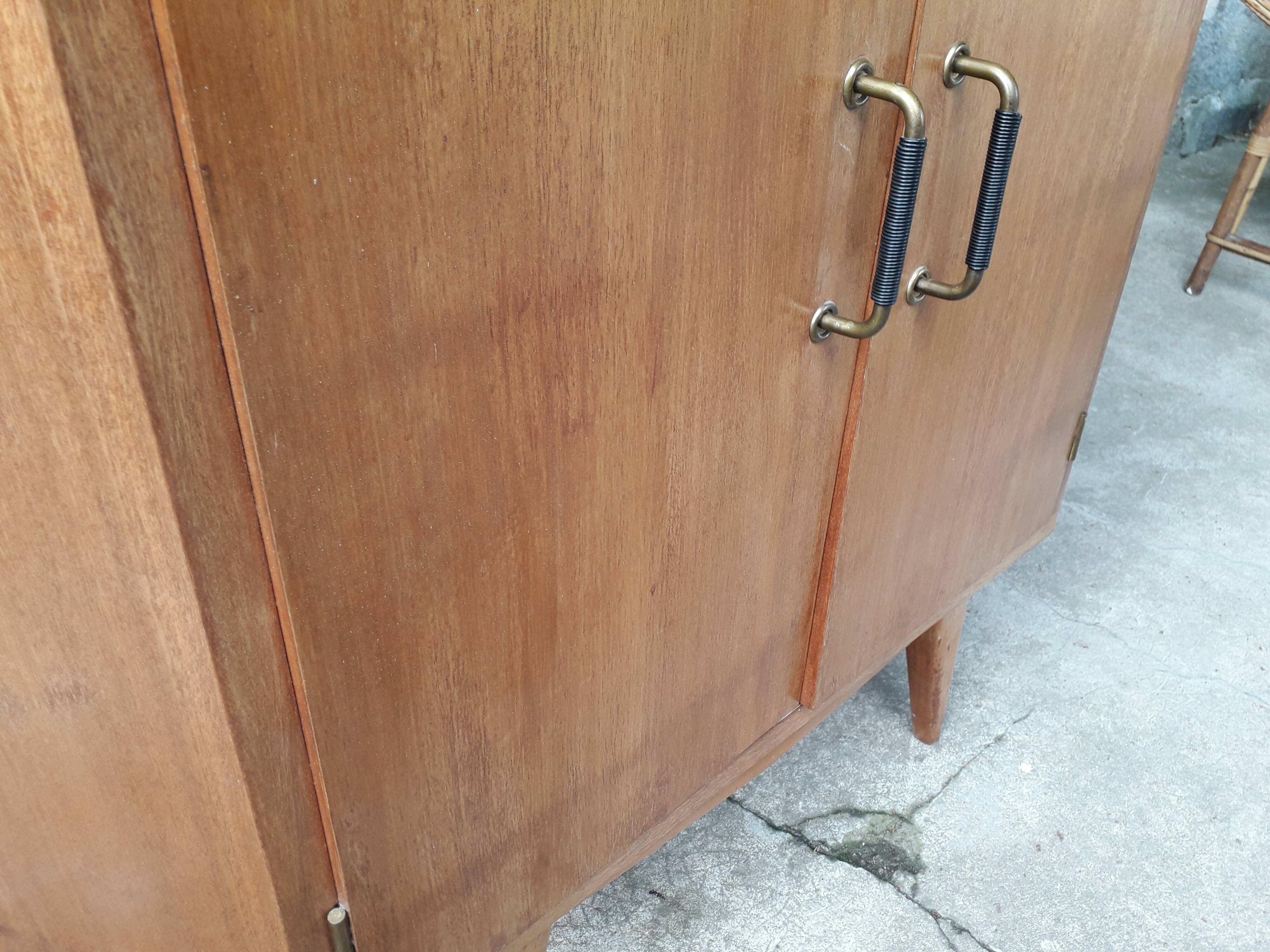 Furniture bar corner feet compasses