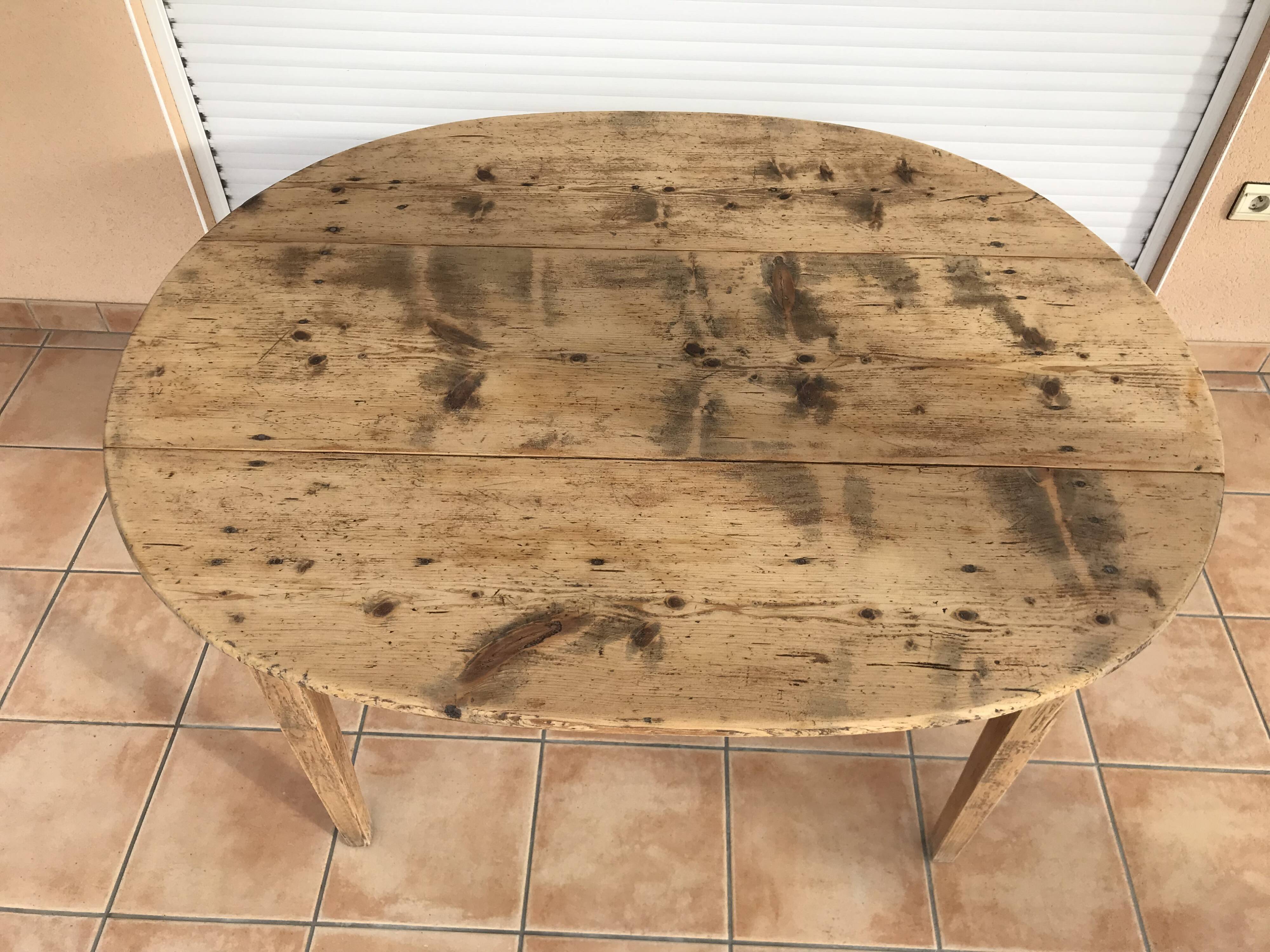 Round Farm Table