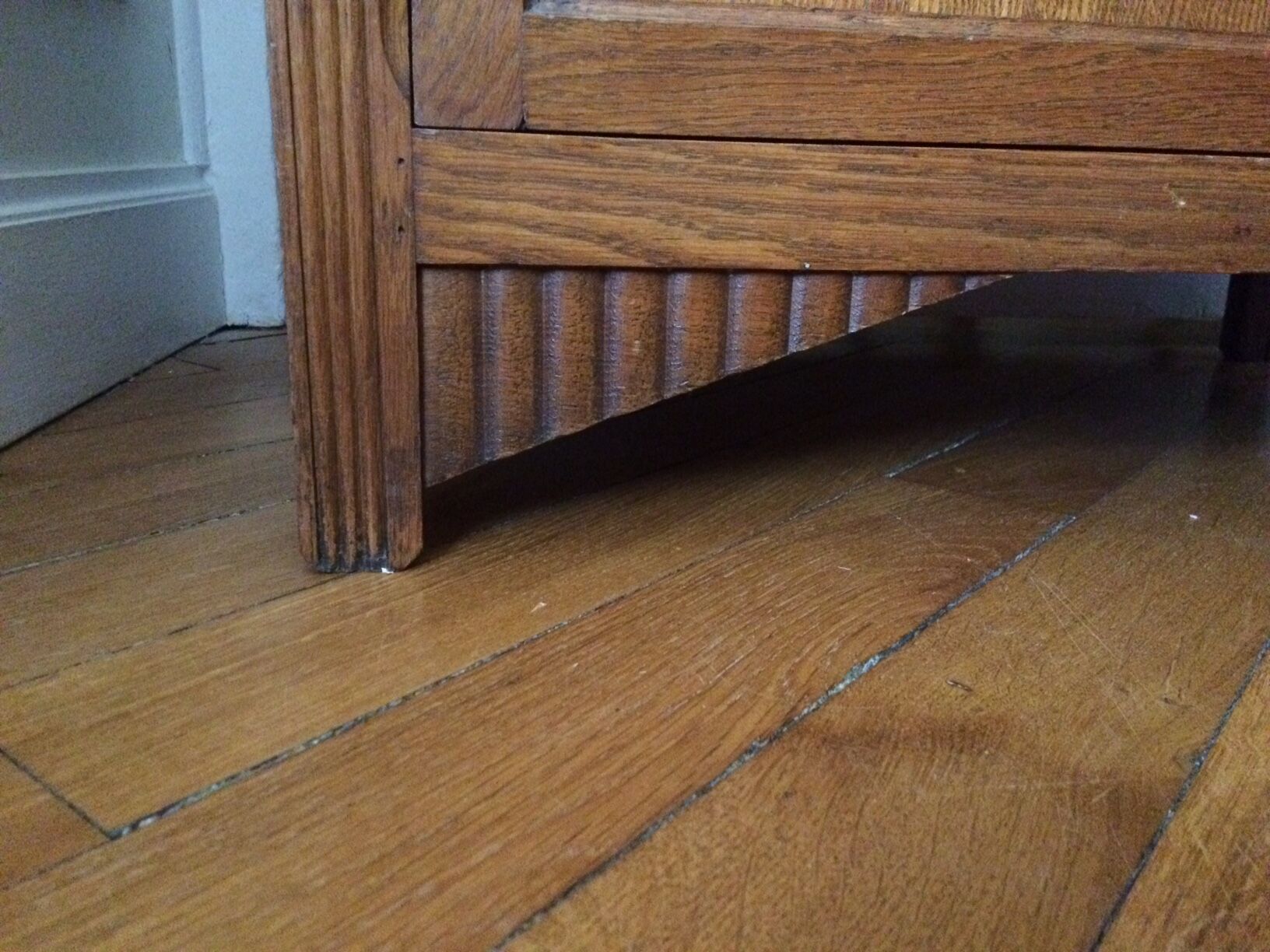 Art deco chiffonier 1925